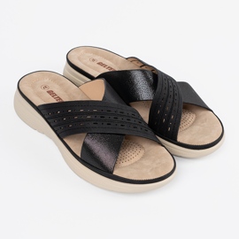 Ciabatte nere sulla piattaforma nero 1