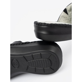 J. Star Pantofole con una pelle in pelle nera nero 1