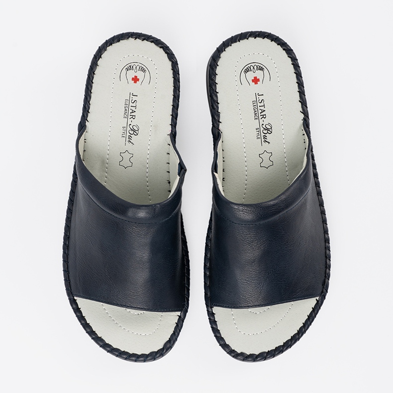 Pantofole da donna con un inserto in pelle blu navy 1
