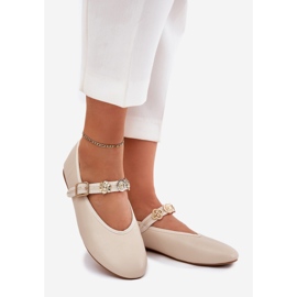 Ballerine femminili con cintura e spille dorate beige 1