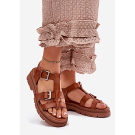 Sandali in pelle eco femminile con fibbie di cammello marrone 1