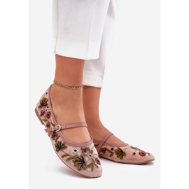 Ballerine con ricamo e cintura rosa 1