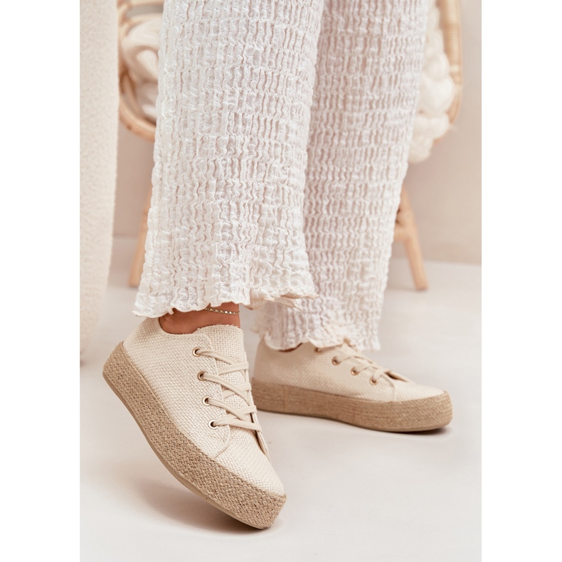 Sneaker femminili sulla piattaforma con beige intrecciata 2