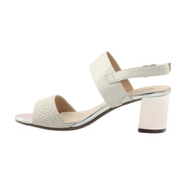 Sandali Caprice scarpe da donna 28302 marrone giallo 2