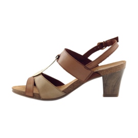 Sandali Caprice scarpe da donna con decoro 28307 marrone giallo 2