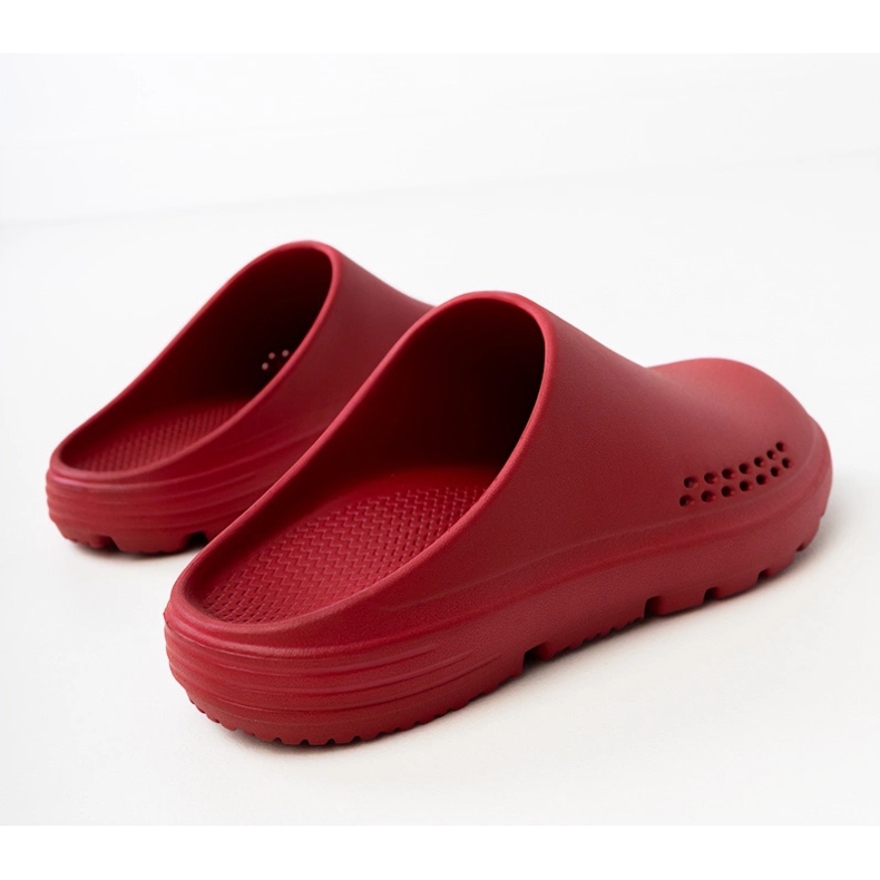 Le pantofole per uomini rosse costruite --up rosso 1