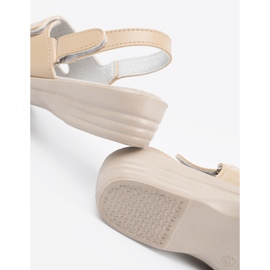 Shelvt Sandali beige da donna con inserto in pelle 1