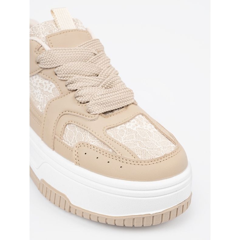 Sneaker da donna con beige di pizzo 1