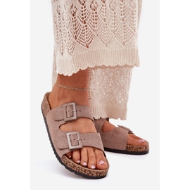 Pantofole da donna su una piattaforma di sughero con fibbie blu scuro beige 1