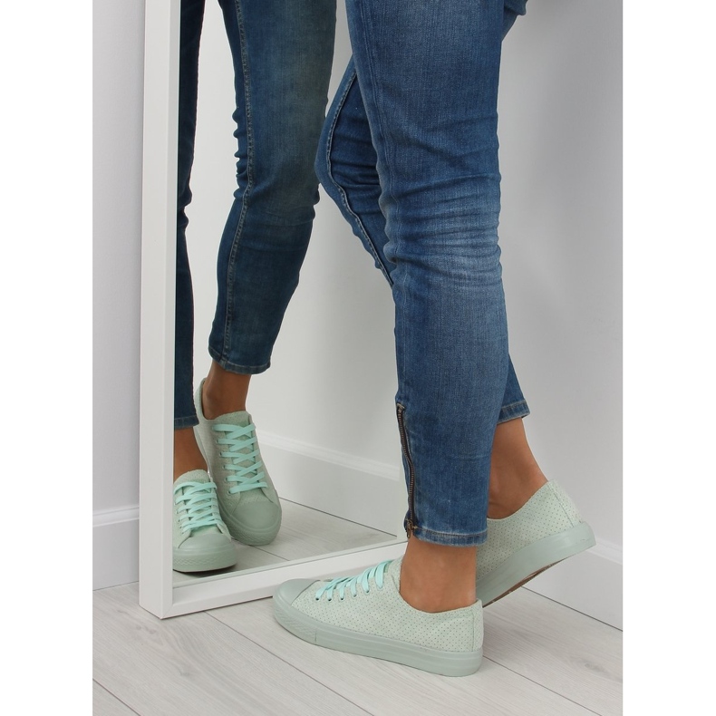 Verde G-94 Sneakers da donna in suede verde 1