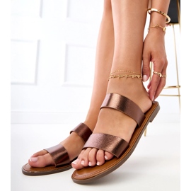 Pantofole da donna marrone con strisce 2