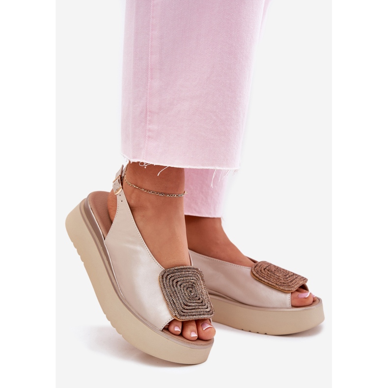 Zazoo 1786 Sandali in pelle femminile sulla piattaforma con decorazione di beige perlati 1