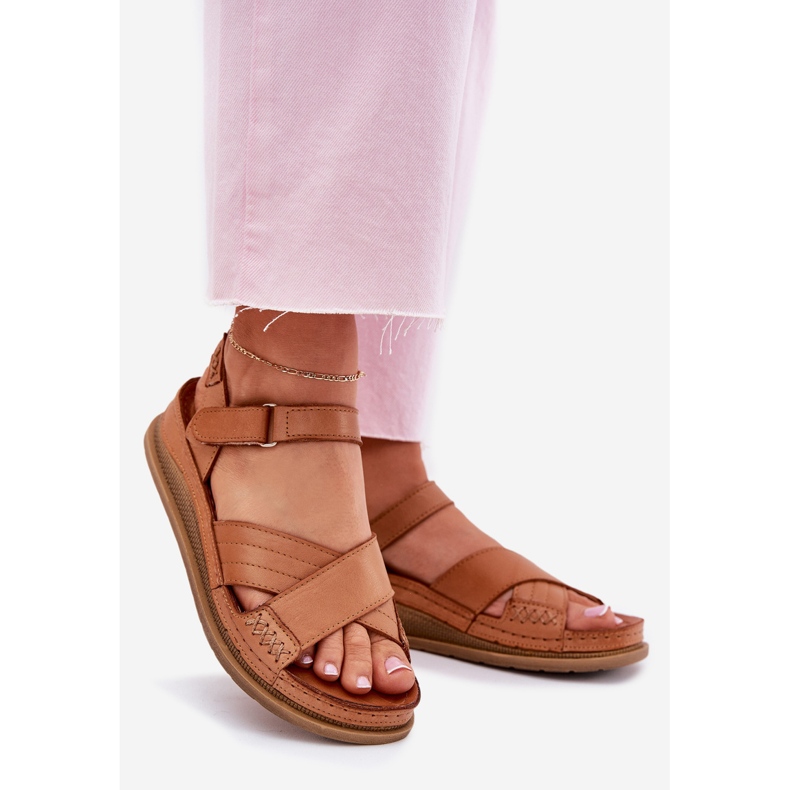 Sandali in pelle femminile sulla piattaforma Maciejka L7064-04 Brown marrone 1