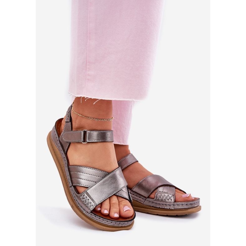 Sandali in pelle femminile sulla piattaforma di grafite Maciejka L7064-35 grigio 1