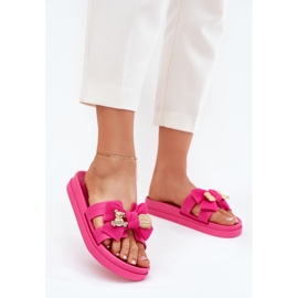 Infradito da donna con un arco e una spilla dorata fucsia rosa 2