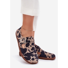 Scarpe in pelle scamosciata femminile con un pregiudizio di pancetta con fibbia Zazoo N1261 Brown-Beige marrone 1