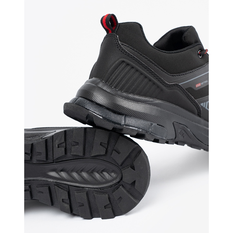 DK Scarpe sportive per uomini neri con elementi rossi nero 2