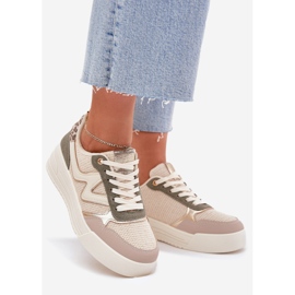Sneaker femminili sulla piattaforma leopardo beige 1