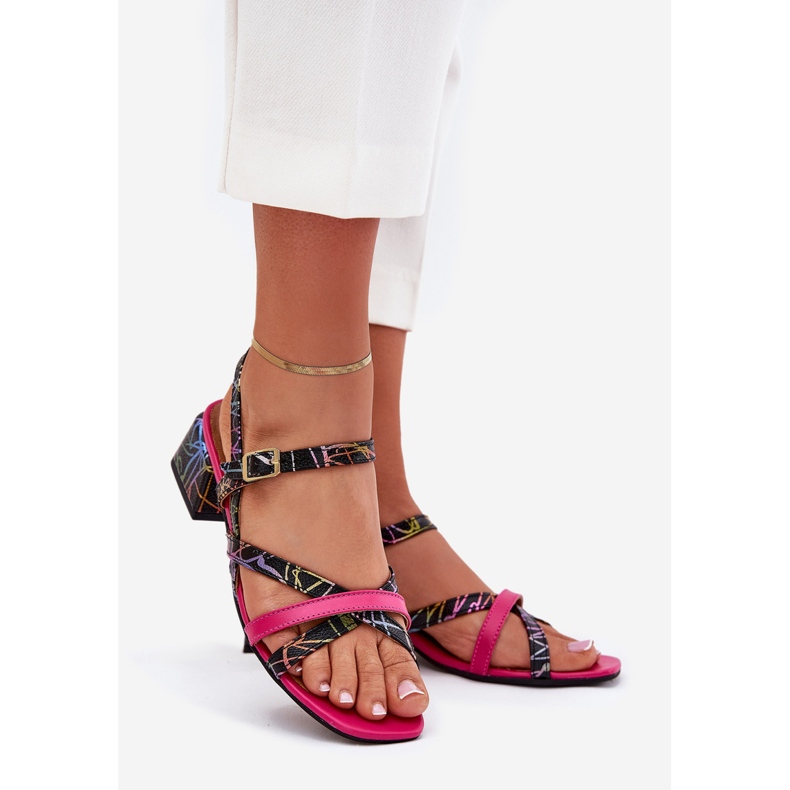 Sandali in pelle femminile sul palo con Maciejka Stripes 06959-39 Fucsia rosa 1