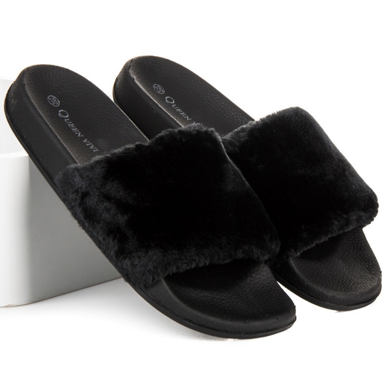 Queen Vivi Pantofole con pelliccia nero 2