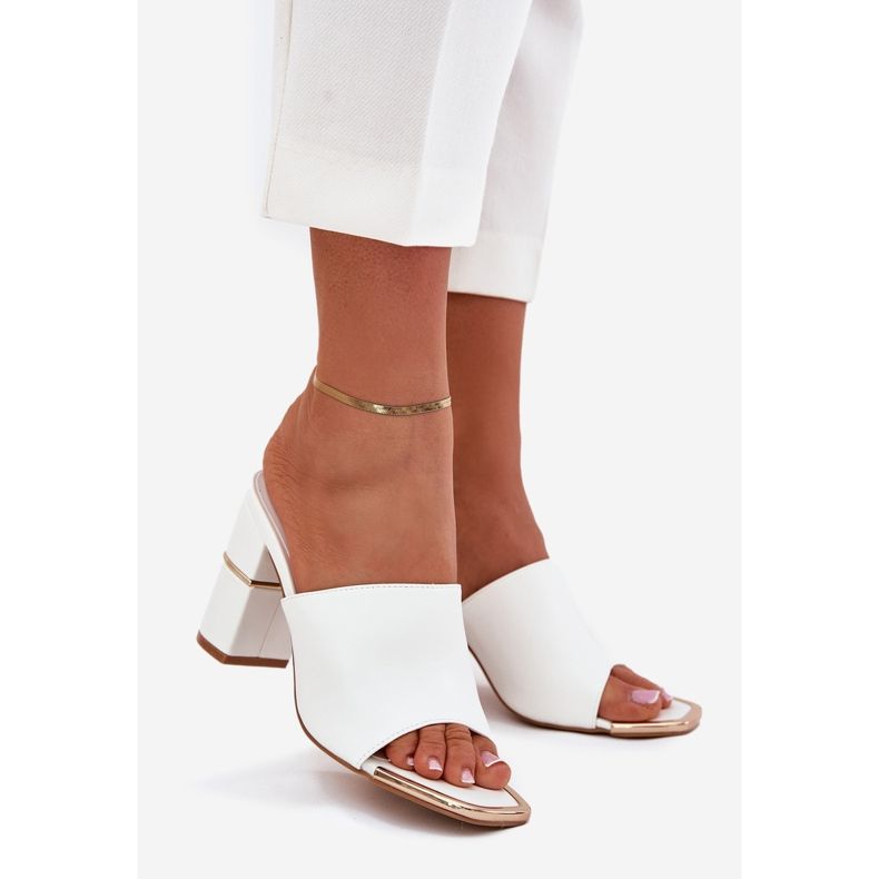 Boto Eleganti pantofole da donna sul White Raiza Post bianco 1