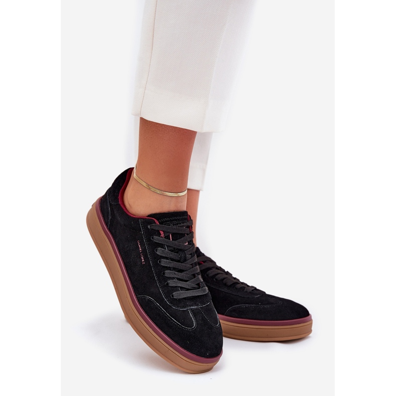 Sneakers in pelle scamosciata femminile Big Star di Daniel Lopez SS2D4006 Black nero 1