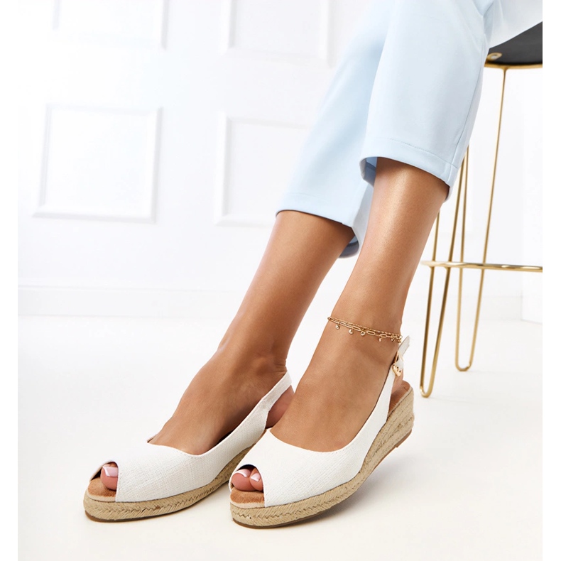 Sandali bianchi espadrile sul cuneo di Nevarek bianco 2