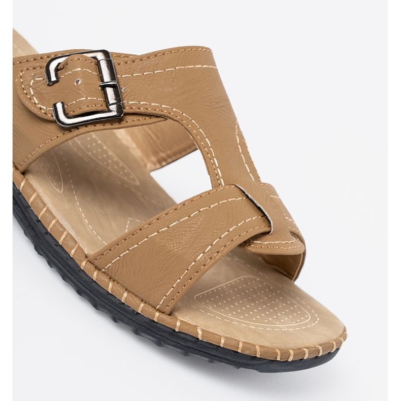 Shelvt BEIGE Flip delle donne con fibbie d'argento 1