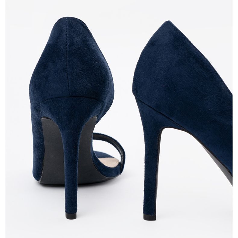 Goodin Sandali in pelle scamosciata su una spilla blu navy 2
