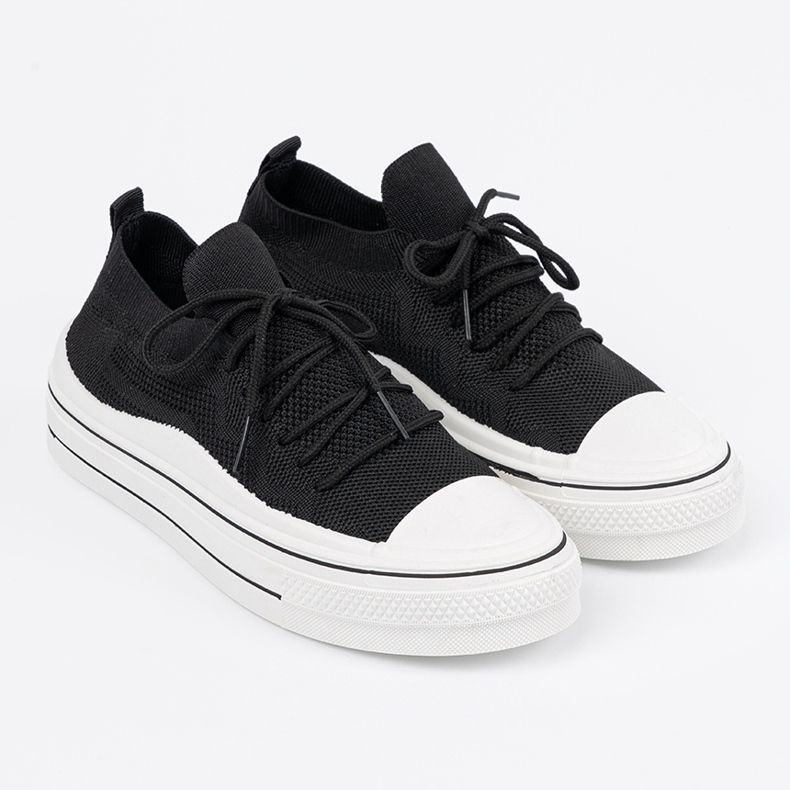 Shelvt Sneaker nere scivolate con allacciatura decorativa nero 1