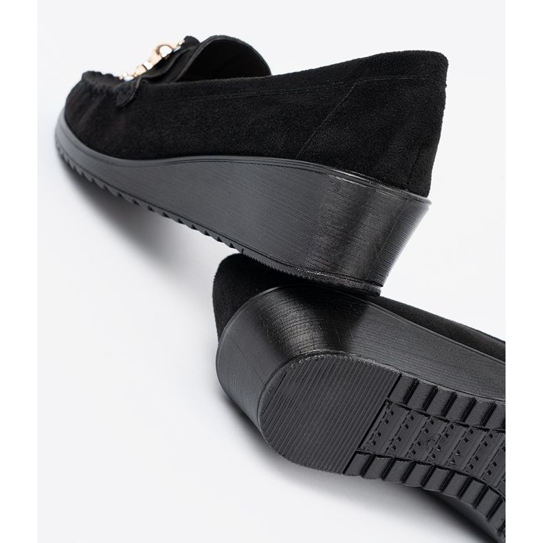 Shelvt Scarpe in pelle scamosciata nera con orsacchiotto decorativo nero 1