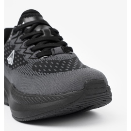 Shelvt Sneaker nere leggere con tomaia traspirante McArthur nero 1