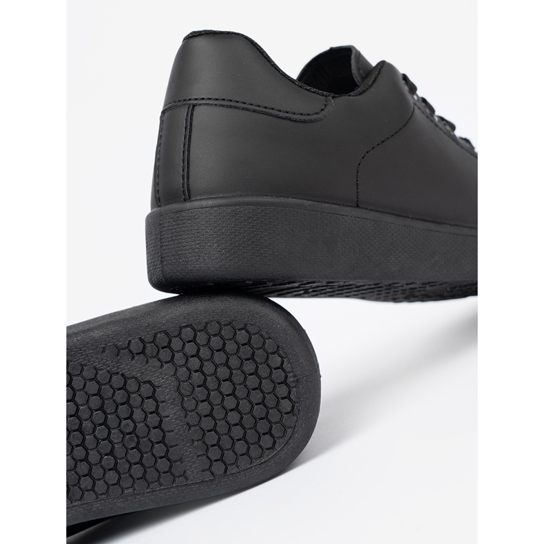 Shelvt Sneaker nere con finitura opaca e allacciatura nero 1