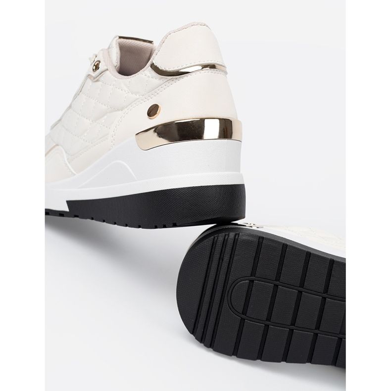 Shelvt Sneaker beige con accenti dorati luccicanti 1