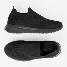 Shelvt Scarpe sportive slip-on in nero 1