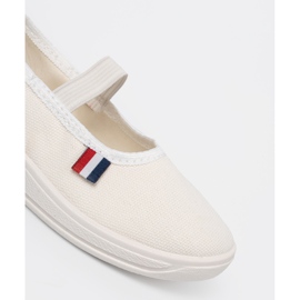 Shelvt Scarpe bianche leggere con una cintura flessibile bianco 1