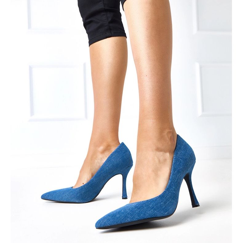 Pompe in denim sui tacchi alti balle blu 1