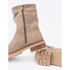 Shelvt Stivali beige minimalisti realizzati in pelle scamosciata morbida 1