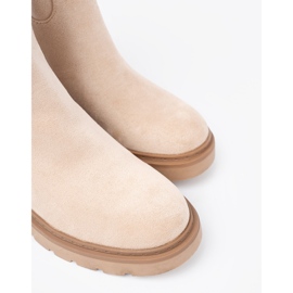 Shelvt Stivali beige leggeri moderni con un semplice taglio 1