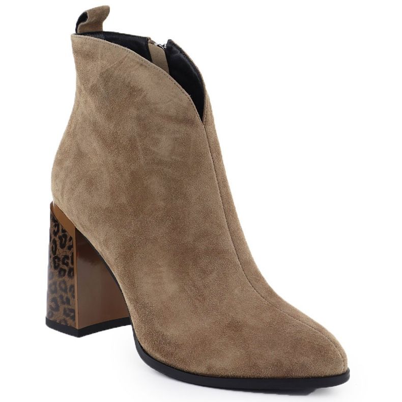Stivali in pelle scamosciata da donna su un tacco decorativo Khaki Fabiani 9210 verde 1