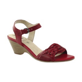 Sandali rossi sulla zeppa Caprice 28303 rosso 1