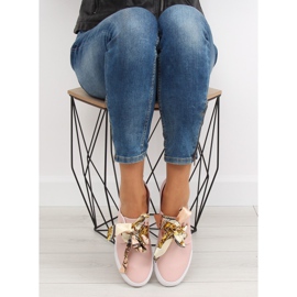 Sneakers allacciate con un nastro rosa XL09P Pink 1