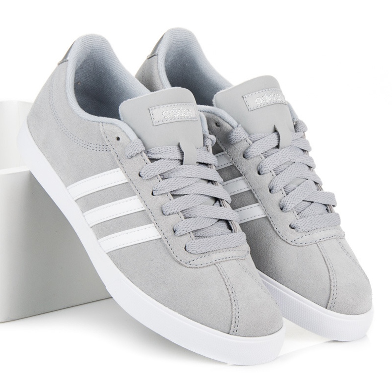 Corti Adidas grigio 2
