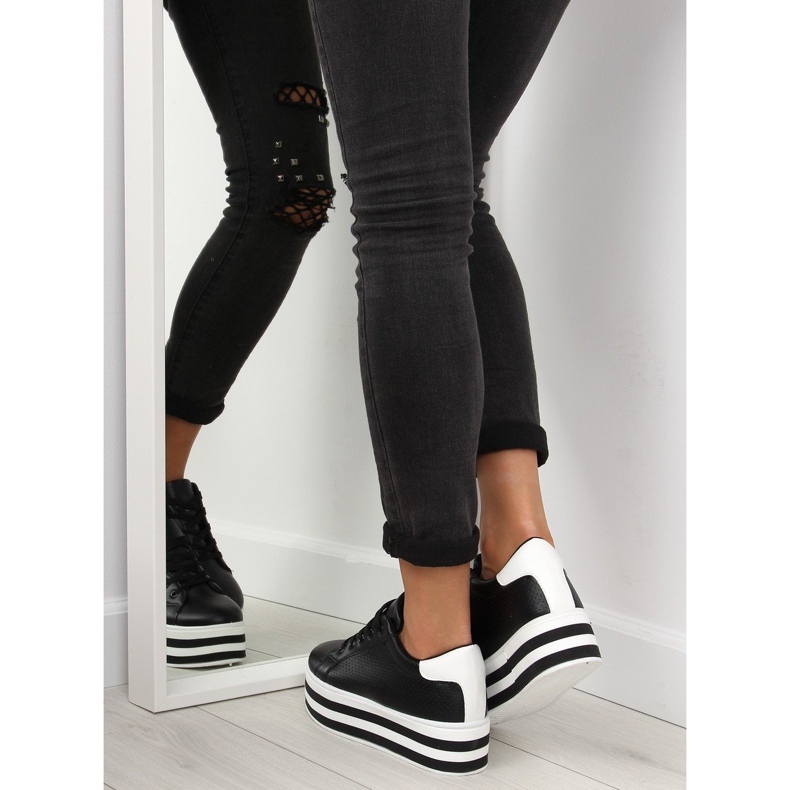 Sneakers nere nere con suola alta nero 1