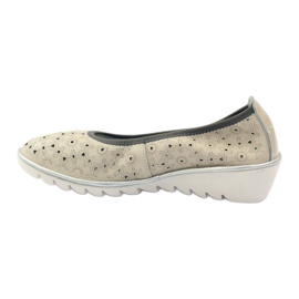 Décolleté in pelle con motivi Filippo 047 beige 2