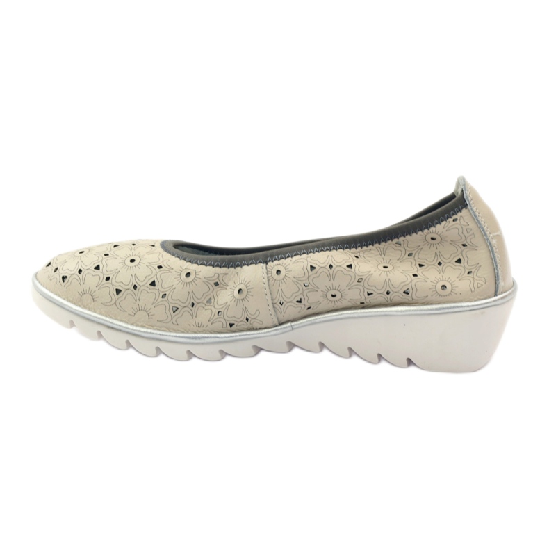 Décolleté in pelle con motivi Filippo 047 beige 2