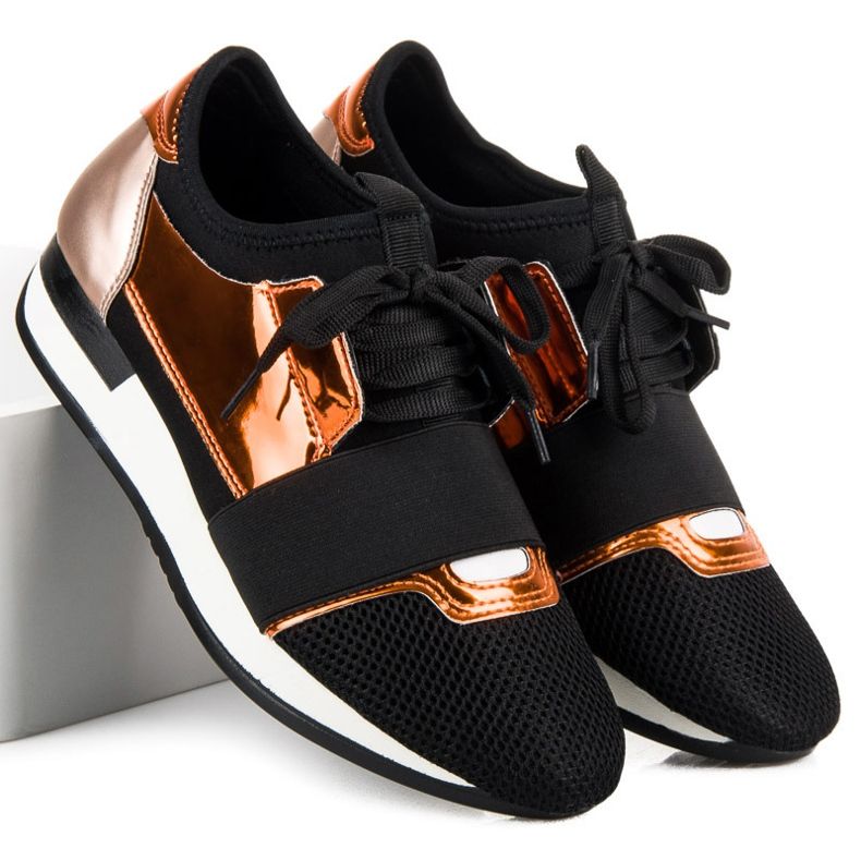 Scarpe sportive alla moda nero giallo 1