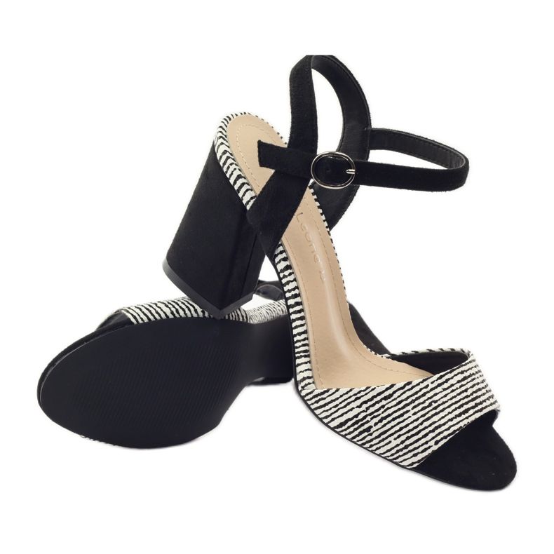 Sandali sul palo Sergio Leone 820 con strisce bianco nero 3