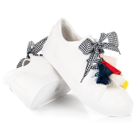 Ideal Shoes Sneakers bianche con frange bianco 2