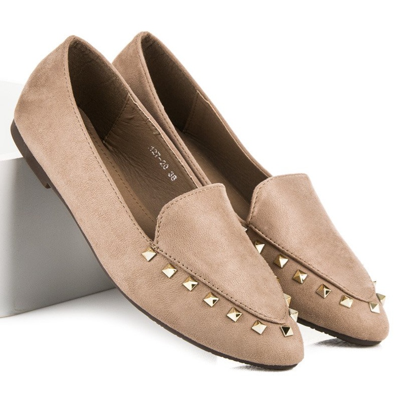 Scarpe slip-on con borchie marrone 1